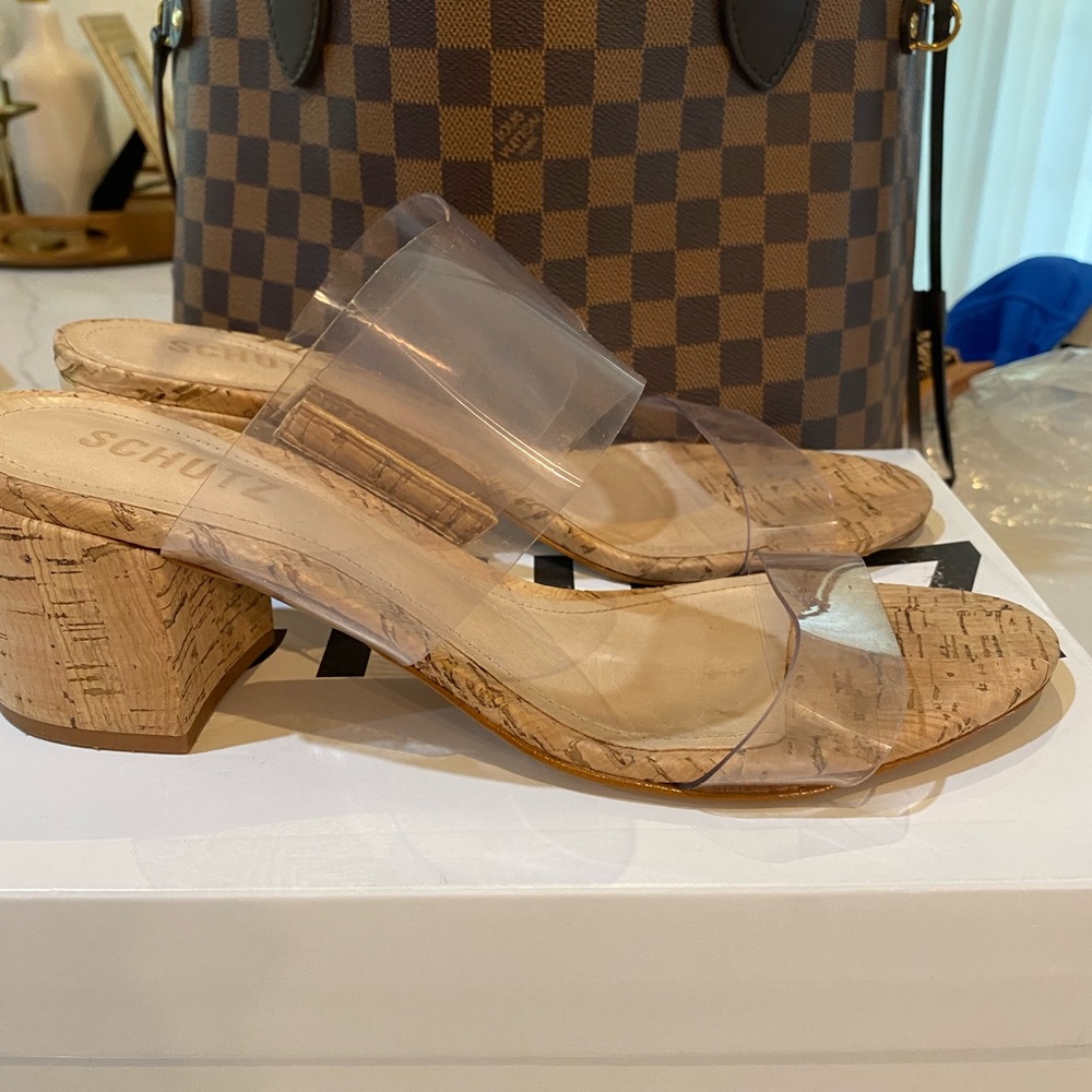 SCHUTZ Victoria Sandal Size 9 🤍